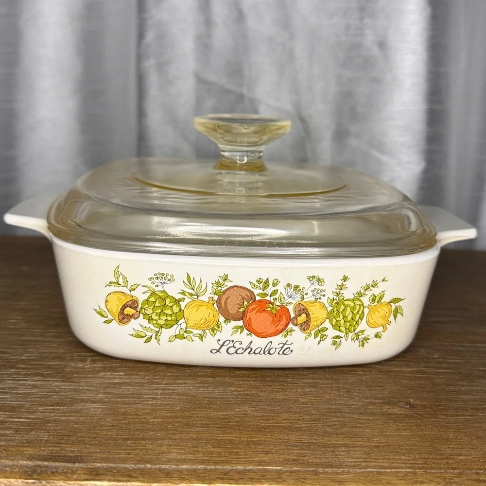 Corningware Spice of Life Collection 1 QT Centura Vegetable Band with Pyrex Lid